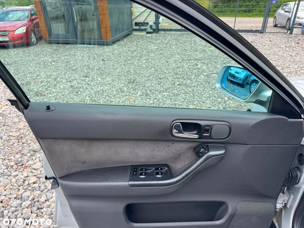 Audi A3 Sportback 1.9 TDI Ambiente - 10