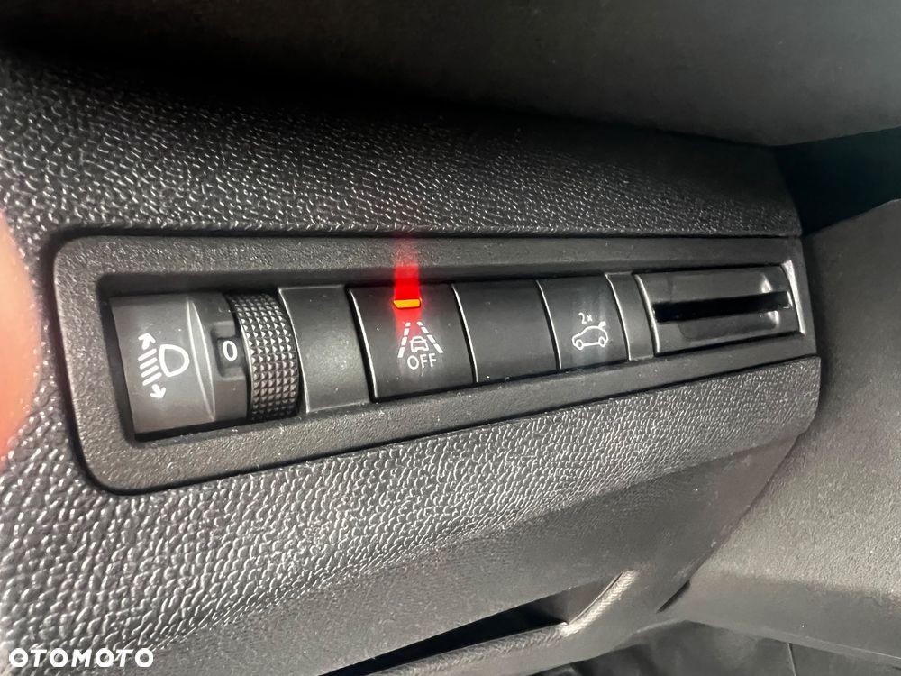 Peugeot 5008 BlueHDi 180 EAT8 Allure - 12