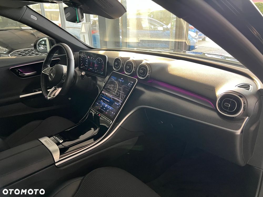Mercedes-Benz Klasa C 300 d 9G-TRONIC - 38