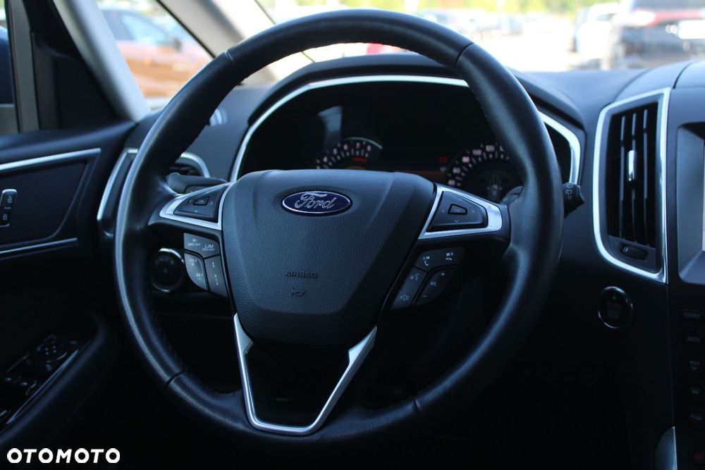 Ford S-Max - 34