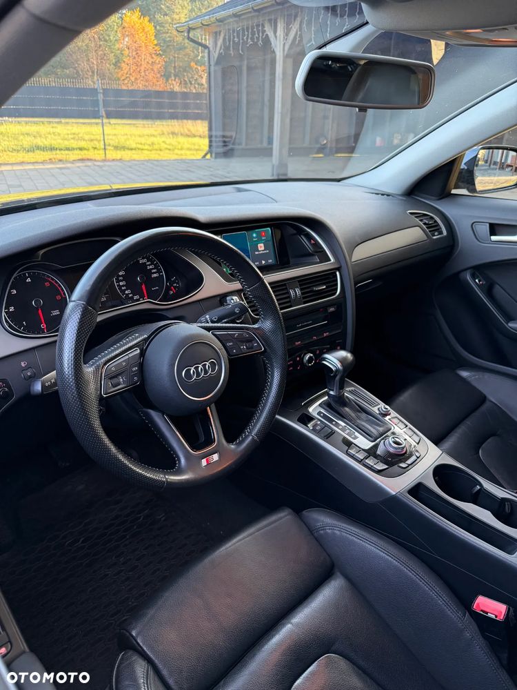 Audi A4 Limousine - 11