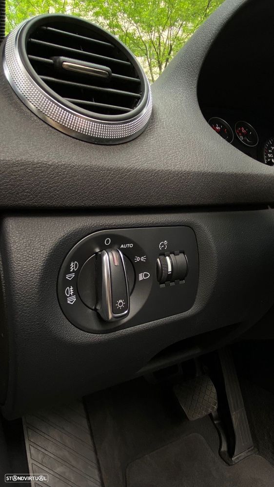 Audi A3 Cabrio 2.0 TDi Sport S tronic - 10