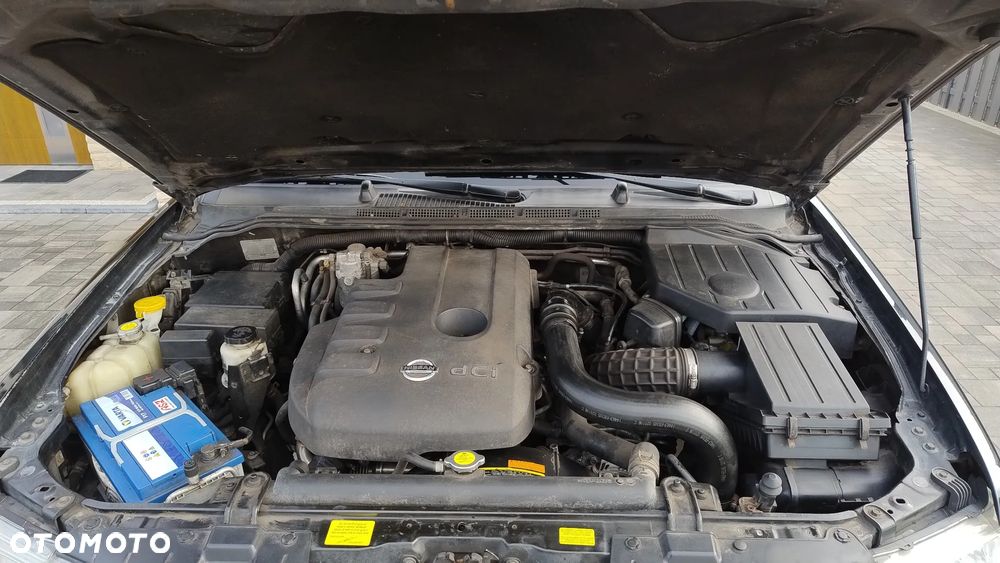 Nissan Pathfinder 2.5 dCi Premium - 36