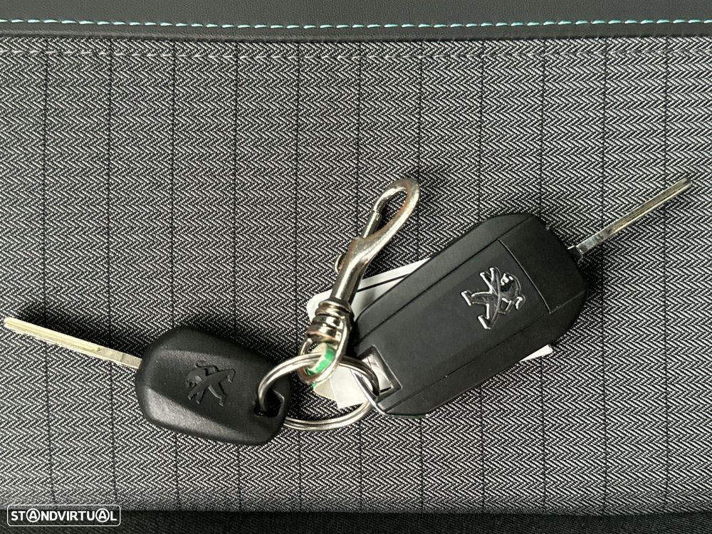 Peugeot 2008 PureTech 130 Active Pack - 9