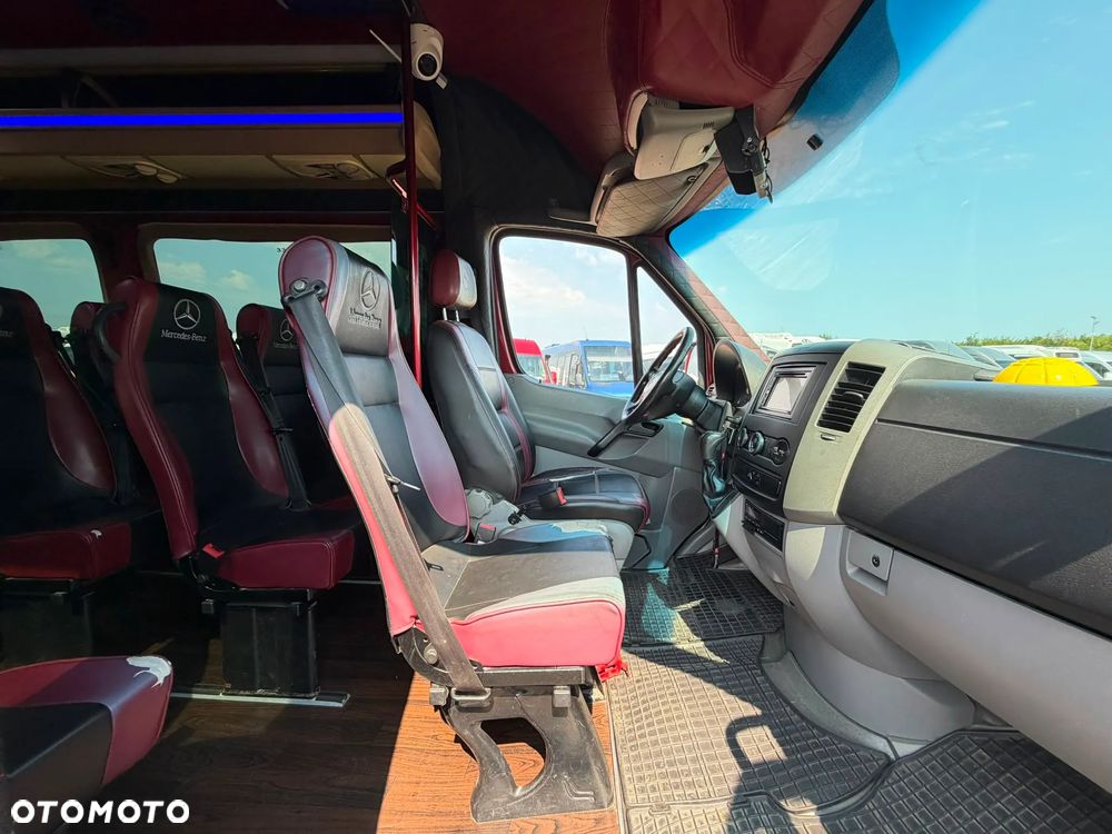 Mercedes-Benz Sprinter 519 - 17
