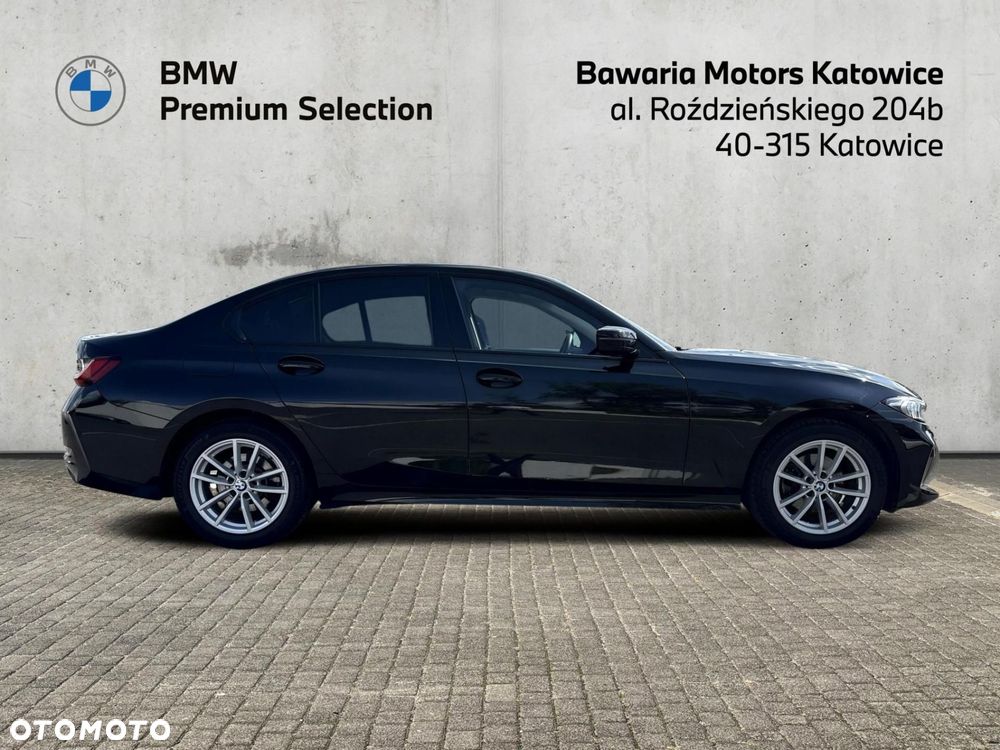 BMW Seria 3 320i - 5