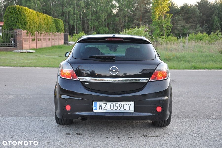 Opel Astra 1.9 CDTI Cosmo - 4