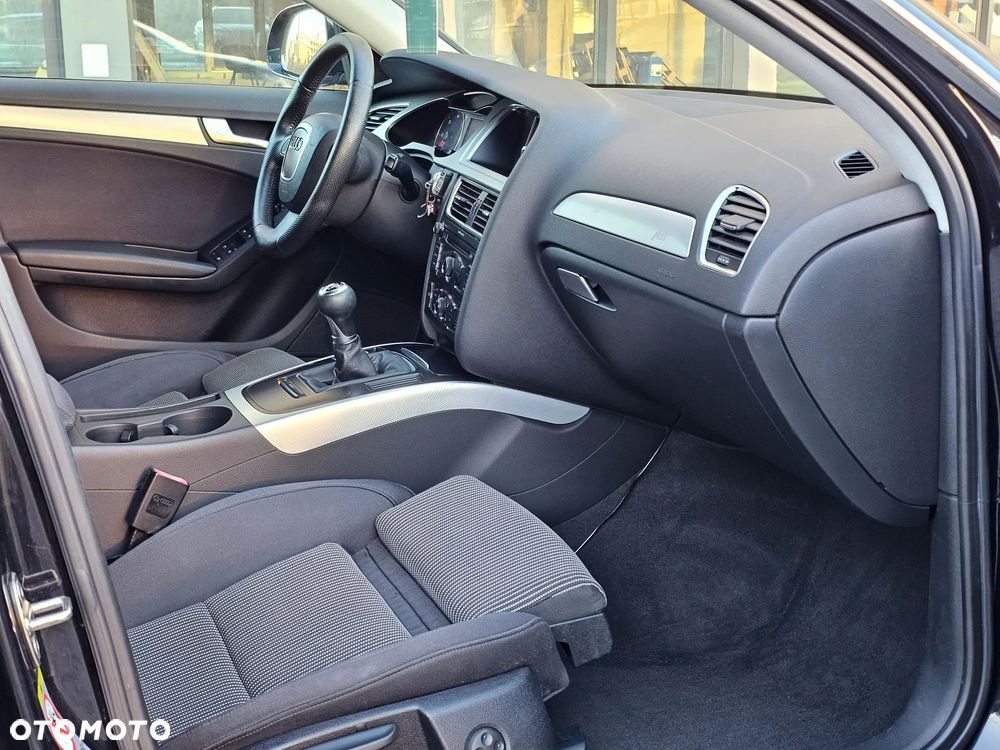 Audi A4 Avant 2.0 TDI - 8