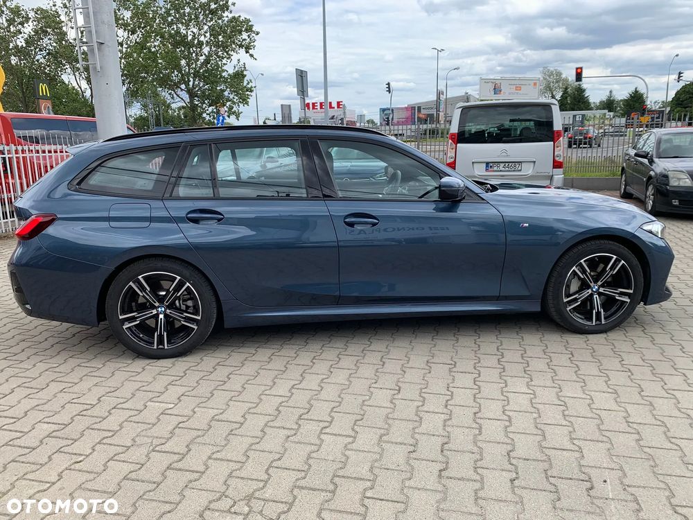 BMW Seria 3 330i xDrive M Sport - 4