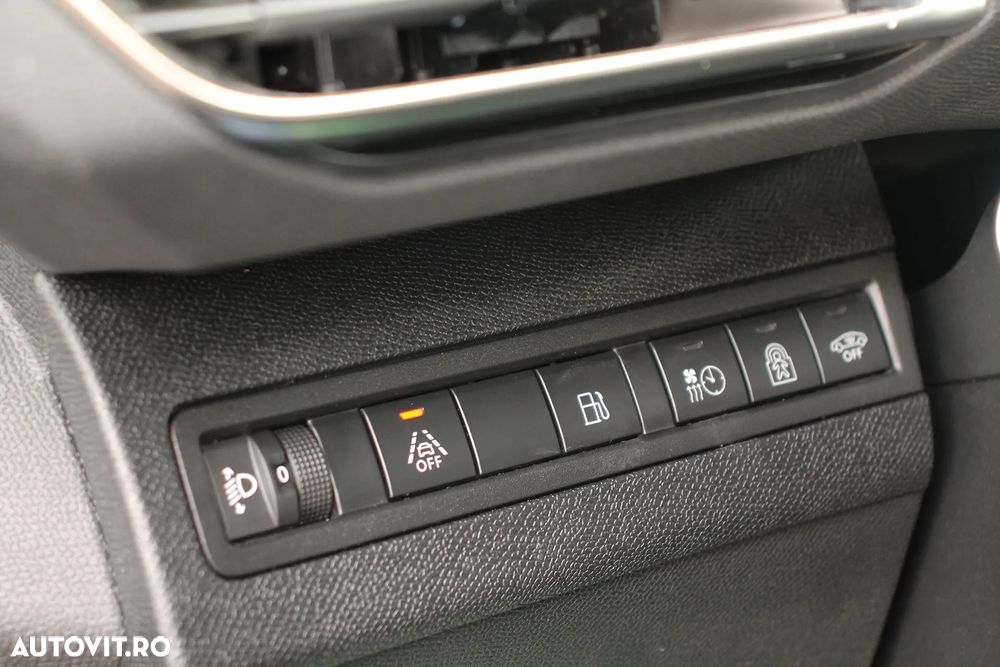Peugeot 3008 PHEV 225 EAT8 Allure Pack - 11