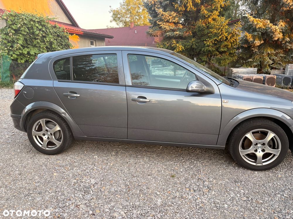 Opel Astra 1.6 Enjoy - 4