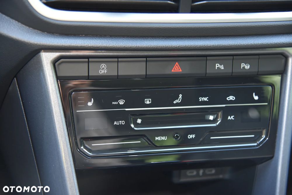 Volkswagen T-Roc 1.5 TSI Style DSG - 24