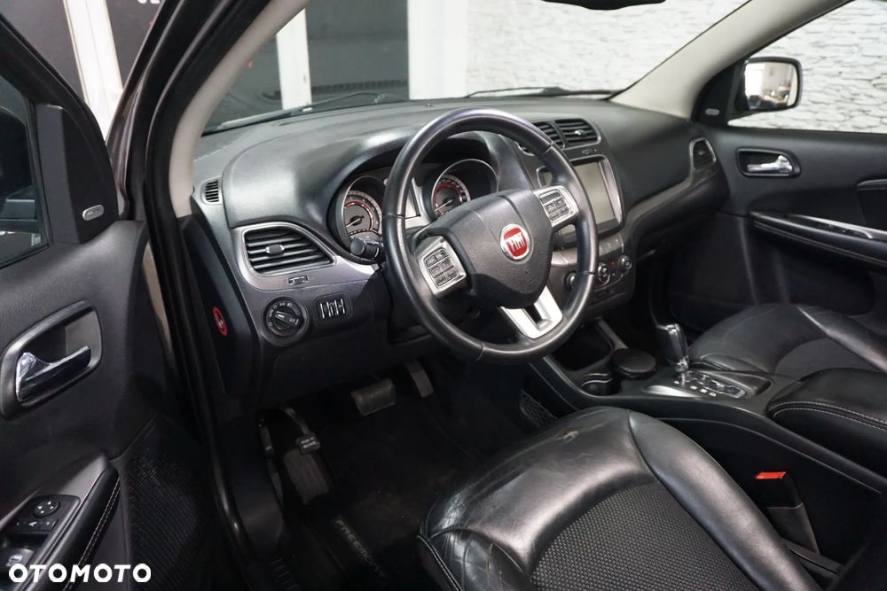 Fiat Freemont 2.0 Multijet 16V DPF Automatik Allrad Black Code - 21