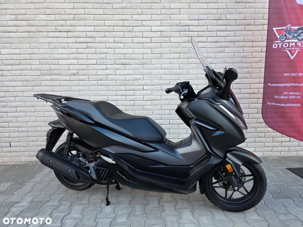 Honda NSS - 11