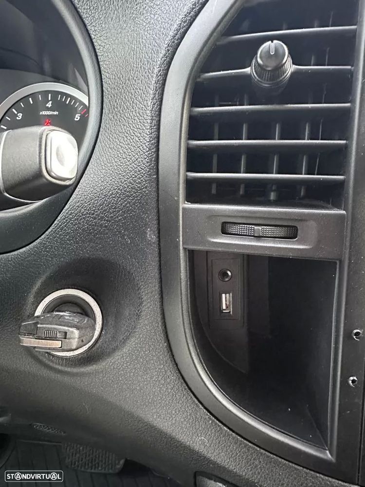 Mercedes-Benz Vito Tourer Longa Aut. PRO - 50