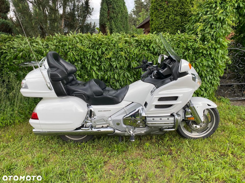 Honda GL - 11