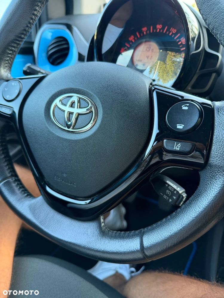 Toyota Aygo x-cite - 12