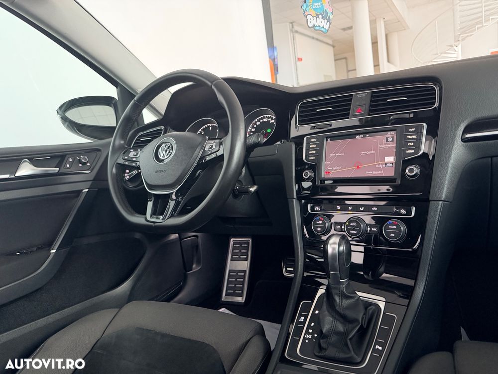 Volkswagen Golf 1.0 TSI BlueMotion DSG Trendline - 11