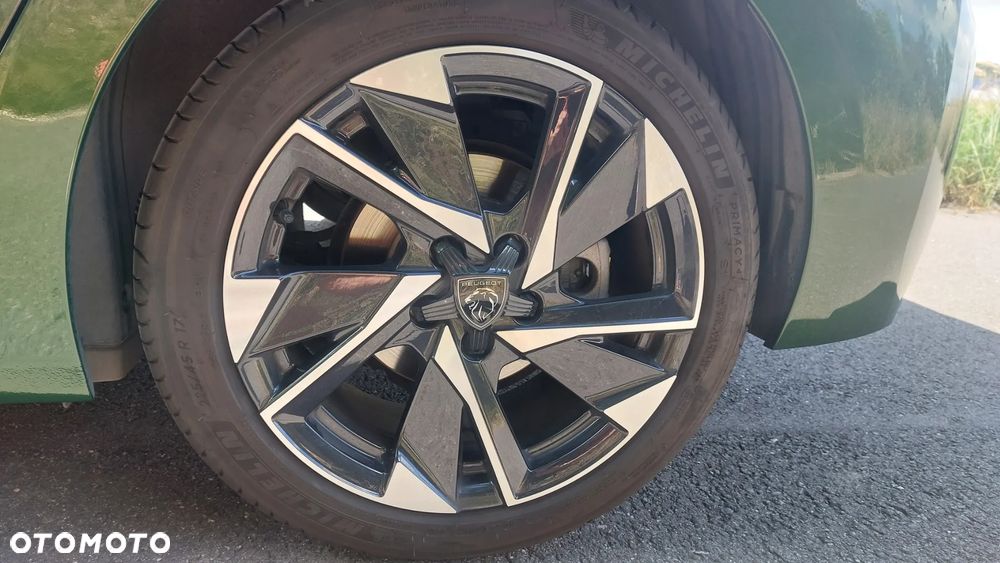 Peugeot 308 1.2 PureTech Allure Pack S&S - 17