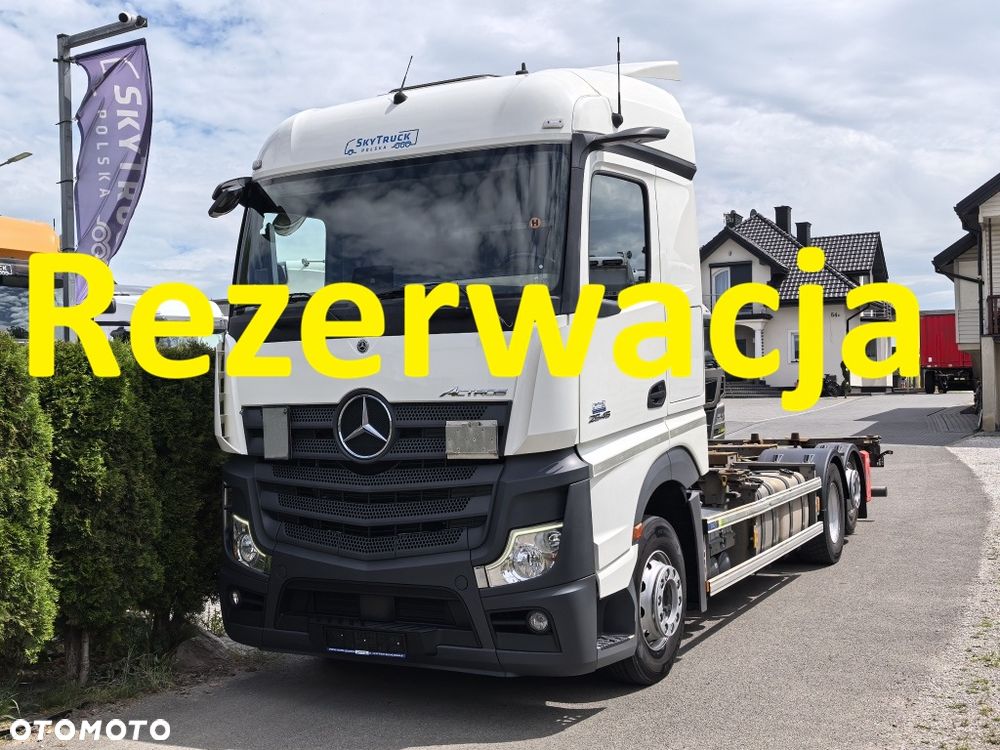 Mercedes-Benz Actros 2545 // Mały przebieg // Zabudowa Multi // Rozstaw 4900mm // Standard // MP5 //