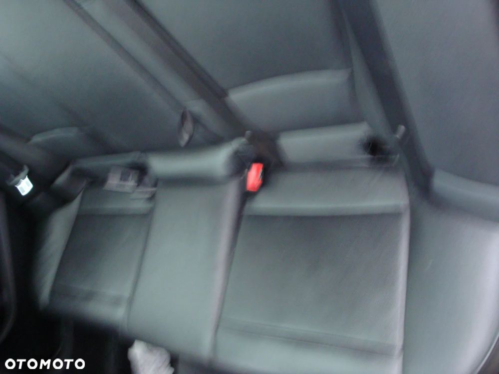 BMW X1 - 10