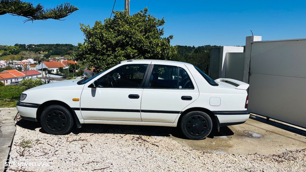 Nissan Sunny Sedan 1.4 SLX - 4