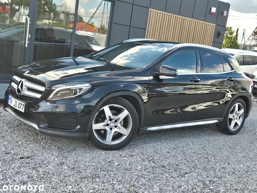 Mercedes-Benz GLA 250 UrbanStyle Edition - 4
