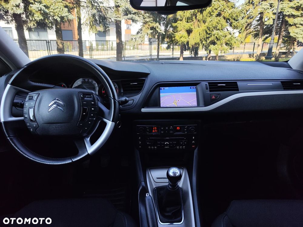 Citroën C5 Tourer HDi 140 FAP Confort - 32