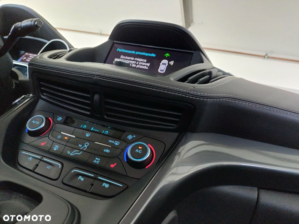 Ford Kuga Vignale 1.5 EcoBoost FWD ASS GPF - 39