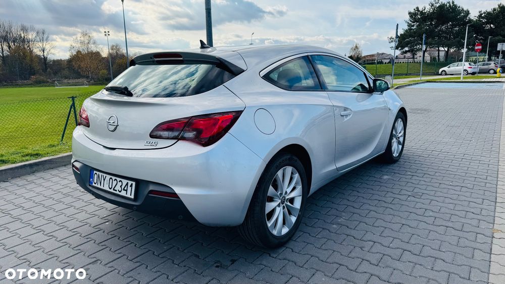 Opel Astra 2.0 CDTI ecoFLEX Start/Stop - 14
