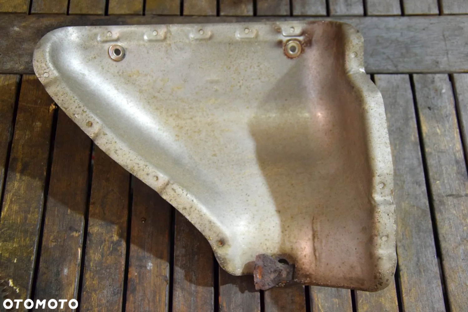Mitsubishi COLT 6 VI Z30 1.3 Osłona kolektora wydechowego 1.3 - 2