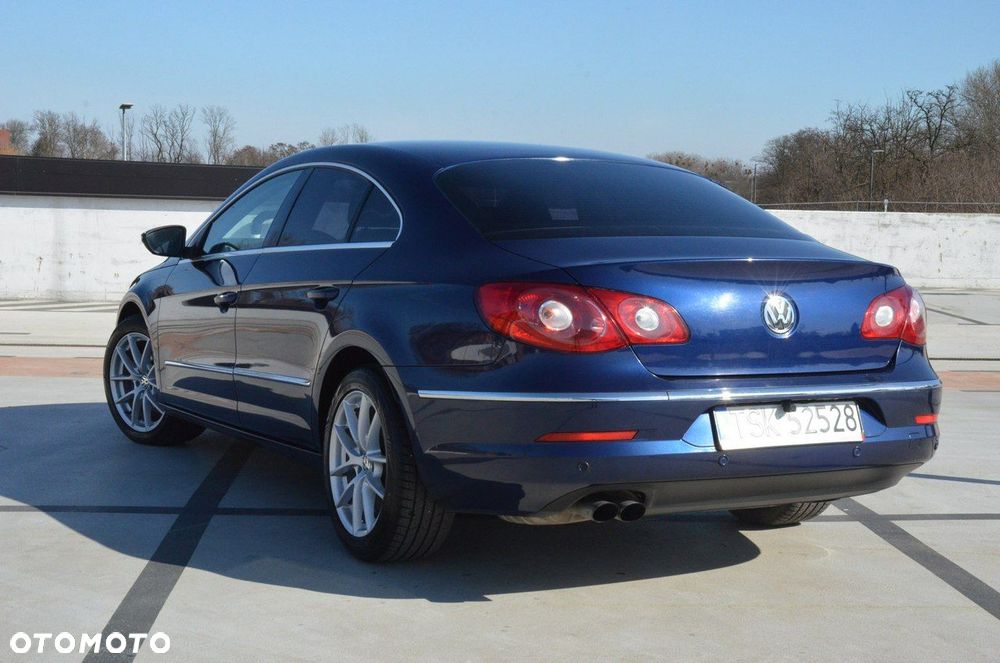 Volkswagen Passat CC 2.0 Blue TDI - 11