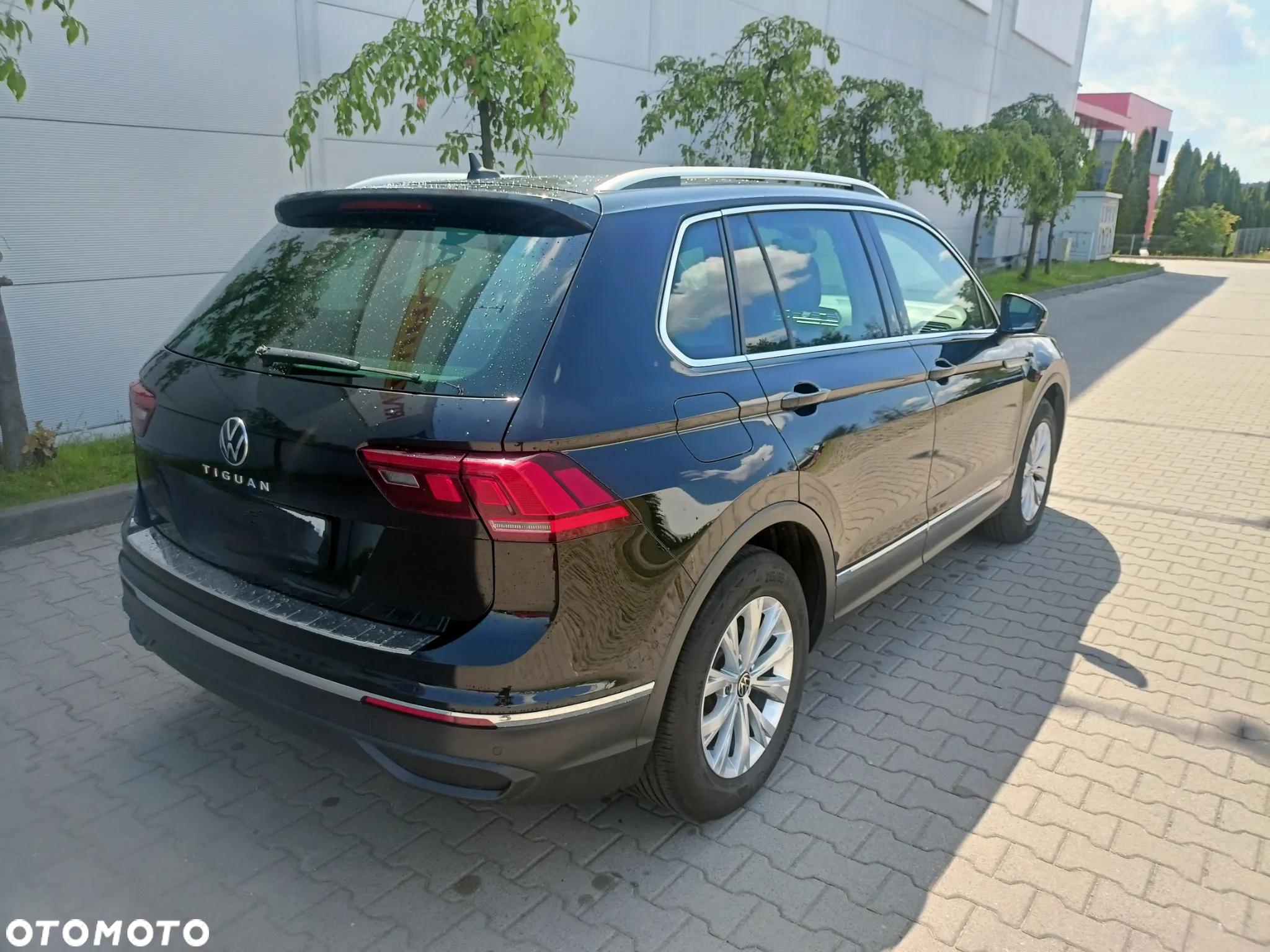 Volkswagen Tiguan - 3
