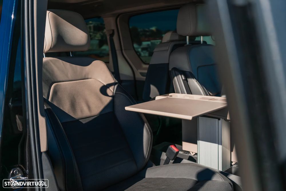 VW Multivan 2.0 TSI Style Longa DSG - 31