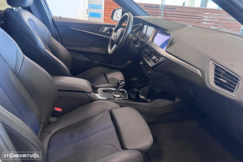 BMW 116 i Pack Desportivo M - 14