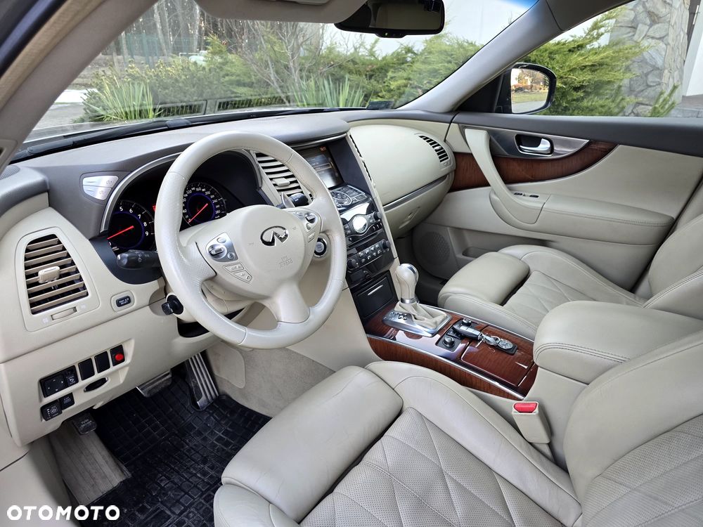 Infiniti FX FX50 S Premium - 24