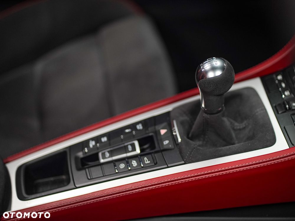 Porsche 718 Boxster Spyder - 26