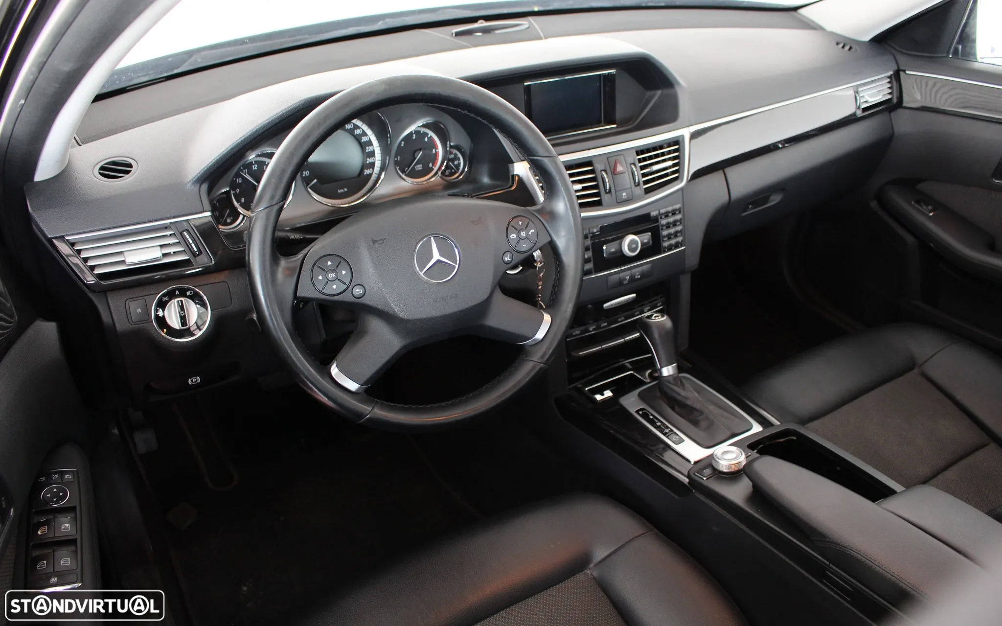 Mercedes-Benz E 220 CDi Avantgarde BlueEfficiency Auto - 9