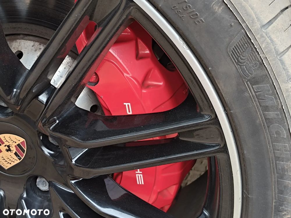 Porsche Cayenne Turbo Tiptronic S - 38