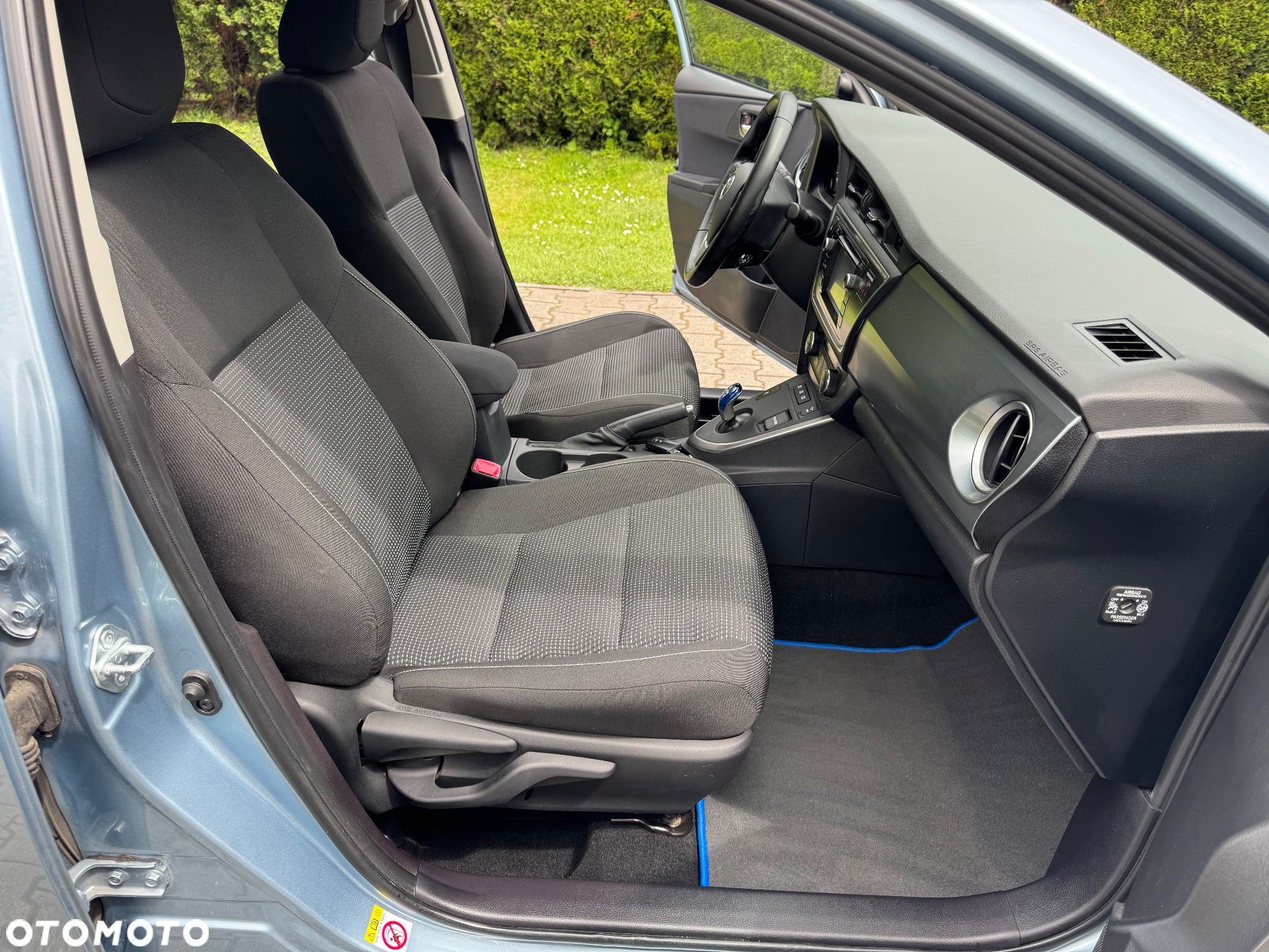 Toyota Auris Hybrid 135 Prestige - 25