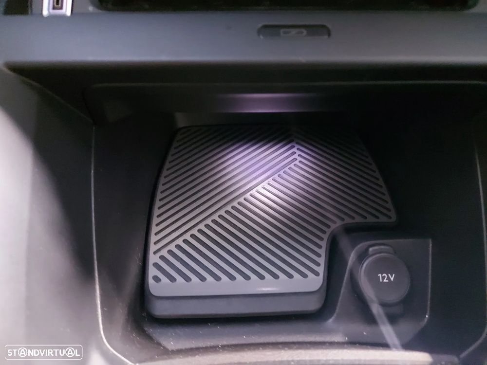 Citroën C4 X 1.2 PureTech Max EAT8 - 28