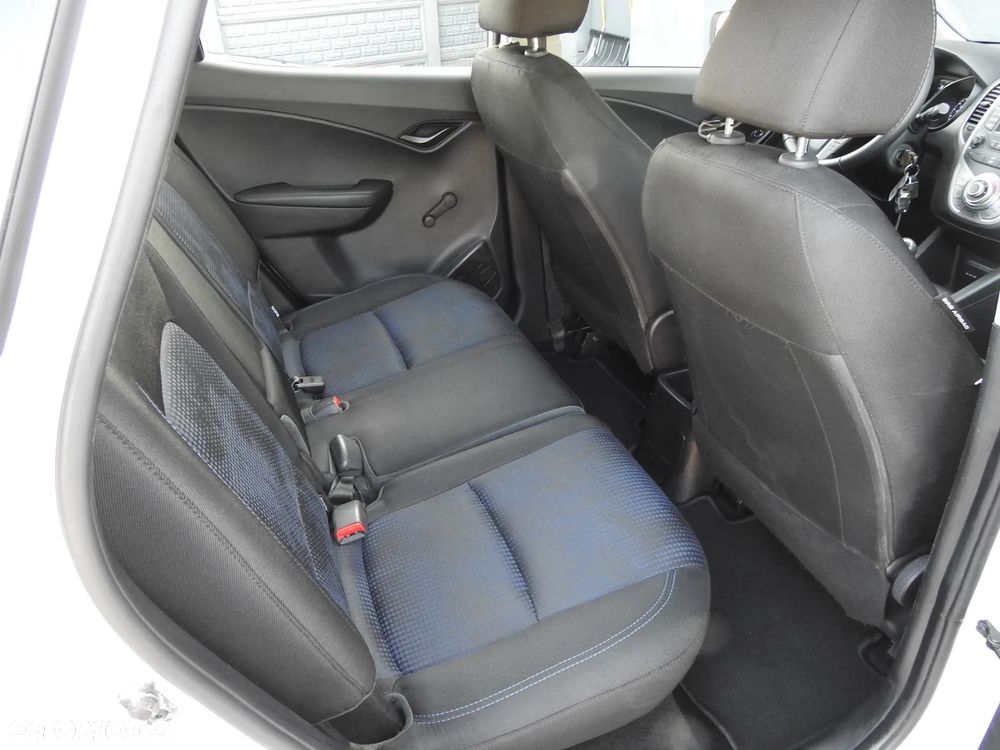 Hyundai ix20 - 16