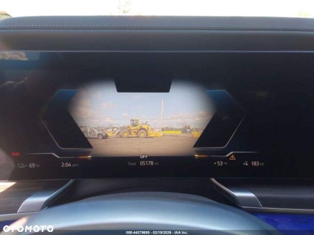BMW i7 - 11