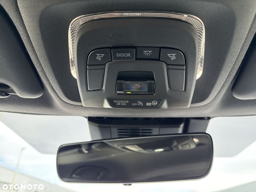 Toyota Corolla 1.8 Hybrid Comfort - 23