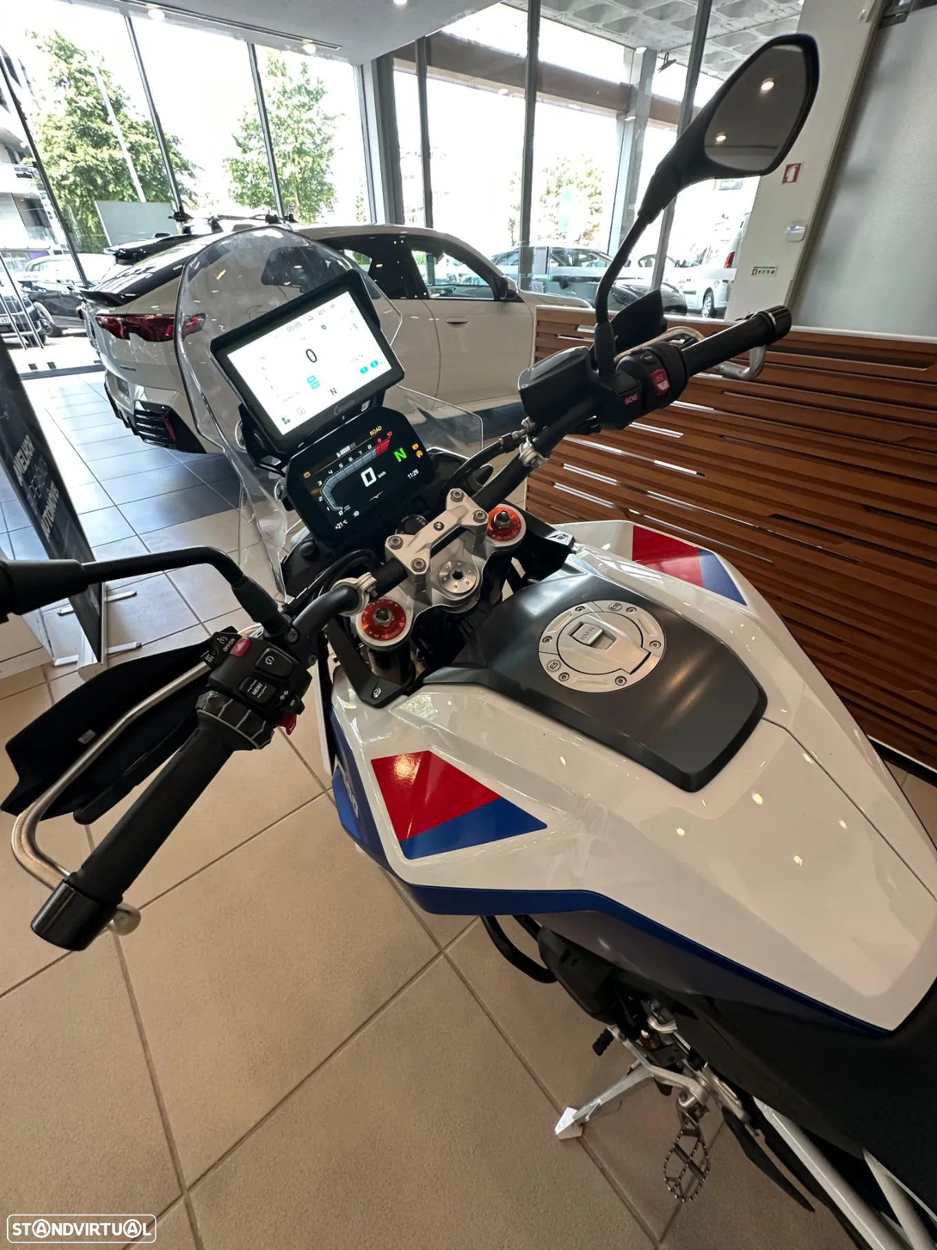 BMW F 900 GS - 4