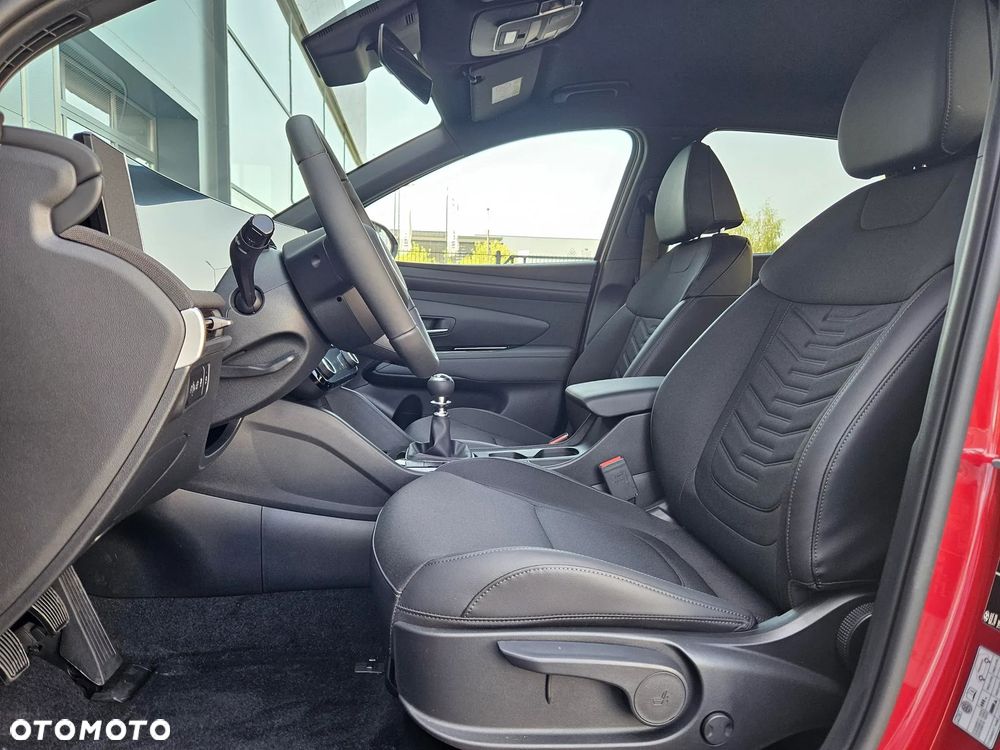 Hyundai Tucson 1.6 T-GDi Smart Black 2WD - 21