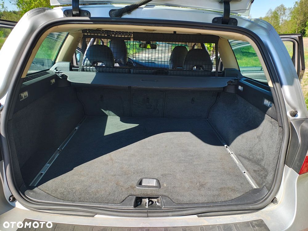 Volvo V70 2.0D Kinetic - 24