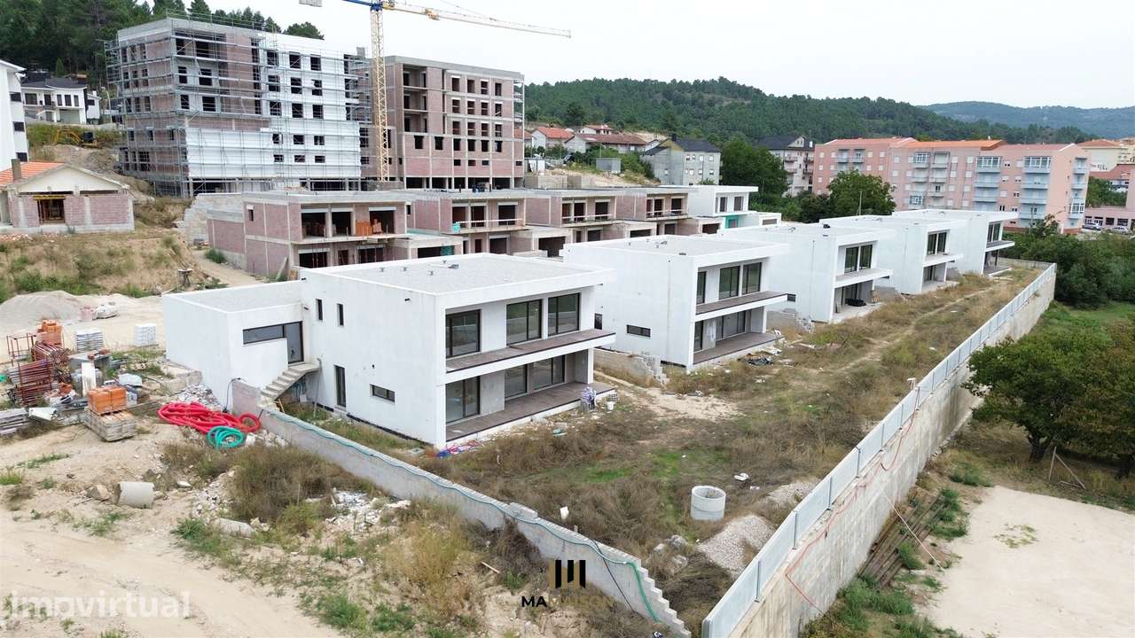Moradia T3 Contemporânea em Construção | Castanheiro do Ouro, Tarouca - Grande imagem: 3/15
