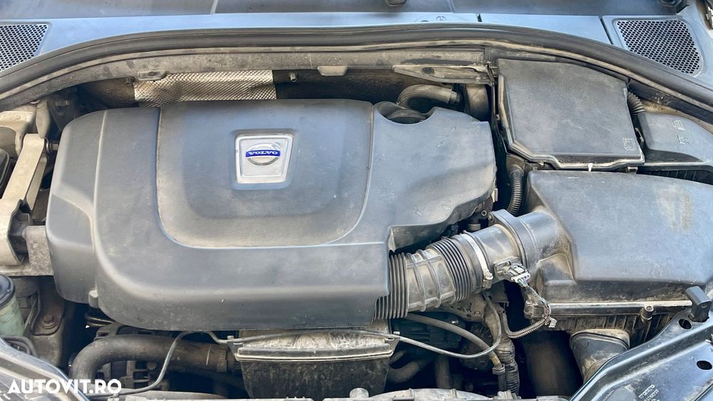 Volvo XC 60 2.4D AWD Momentum - 21