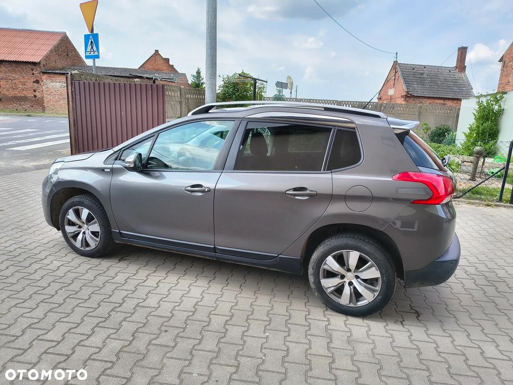 Peugeot 2008 - 12